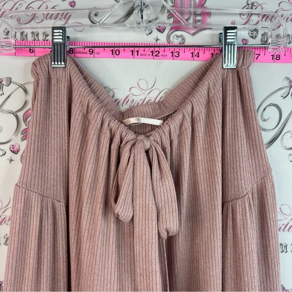 Free people set Mauve Ribbed 2-piece Pants and Top set with Sweetheart Neckline